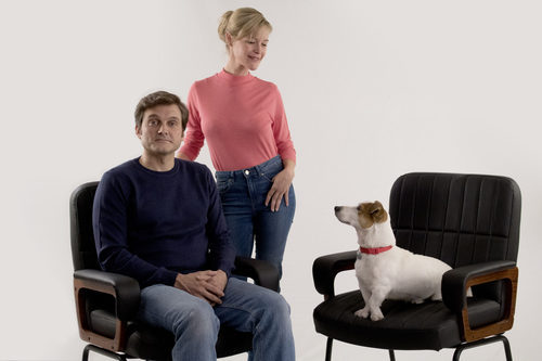 Alberto y Marta posan junto a Max en 'Sabuesos'