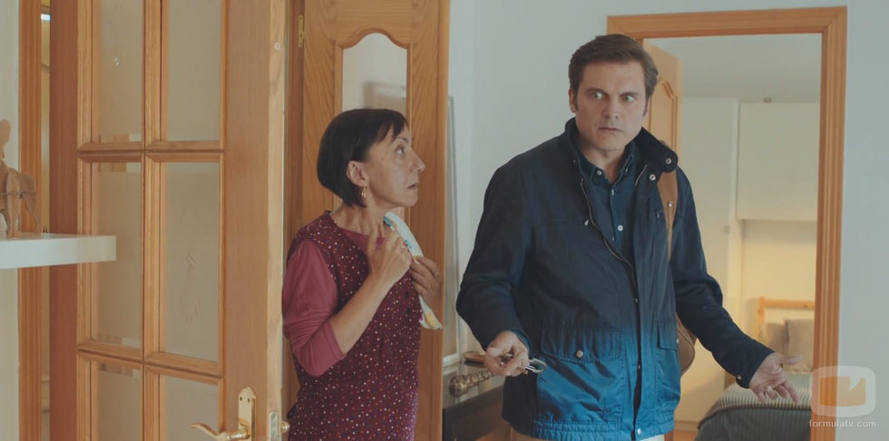 Alberto no entiende lo que pasa en el primer capítulo de 'Sabuesos'