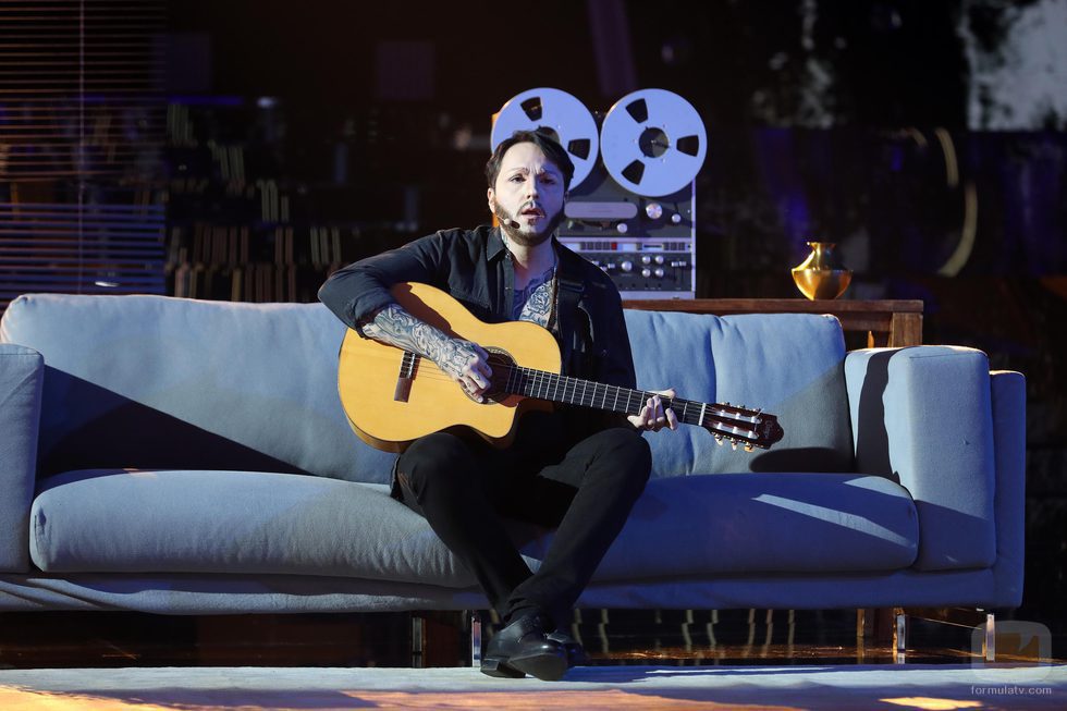 Raúl Pérez se pone en la piel de James Arthur en la gala 11 de 'Tu cara me suena'