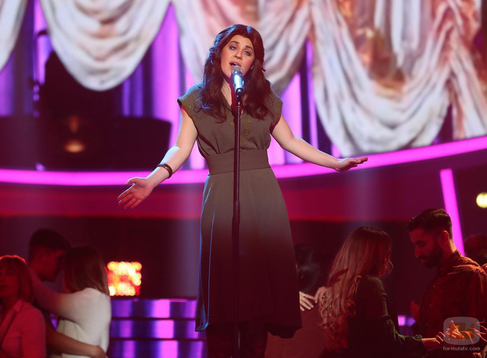 Lucía Gil es Jeanette en la gala 11 de 'Tu cara me suena'