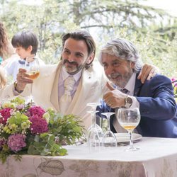 Fermín y Vicente celebrando su boda en el último capítulo de la décima temporada de 'La que se avecina'