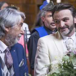 Fermín y Vicente se miran en su boda en el último capítulo de la décima temporada de 'La que se avecina'