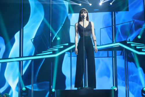 Aitana interpreta "Chasing Pavements" en la Gala 8 de 'OT 2017'