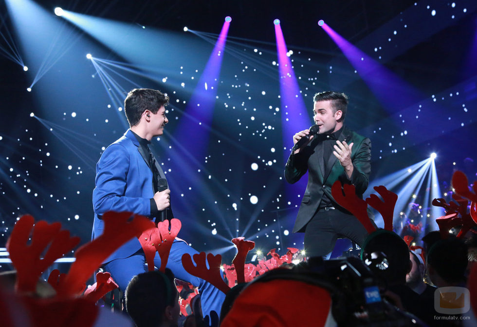 Alfred y Naim Thomas cantan "Adoro" en la gala especial de Navidad de 'OT 2017'