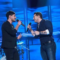 Cepeda y Manu Tenorio cantan "Lucía" en la gala especial de Navidad de 'OT 2017'