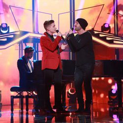 Raoul y Alejandro Parreño cantan "Don't Let the Sun Go Down on Me" en la gala especial de Navidad de 'OT 2017'