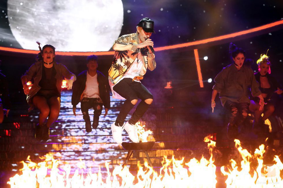 Fran Dieli imitando a Justin Bieber en la duodécima gala de 'Tu cara me suena'