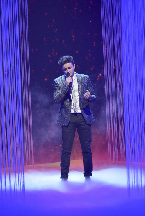 Gabriele Dellolio cantando en la final de 'La Voz 5'