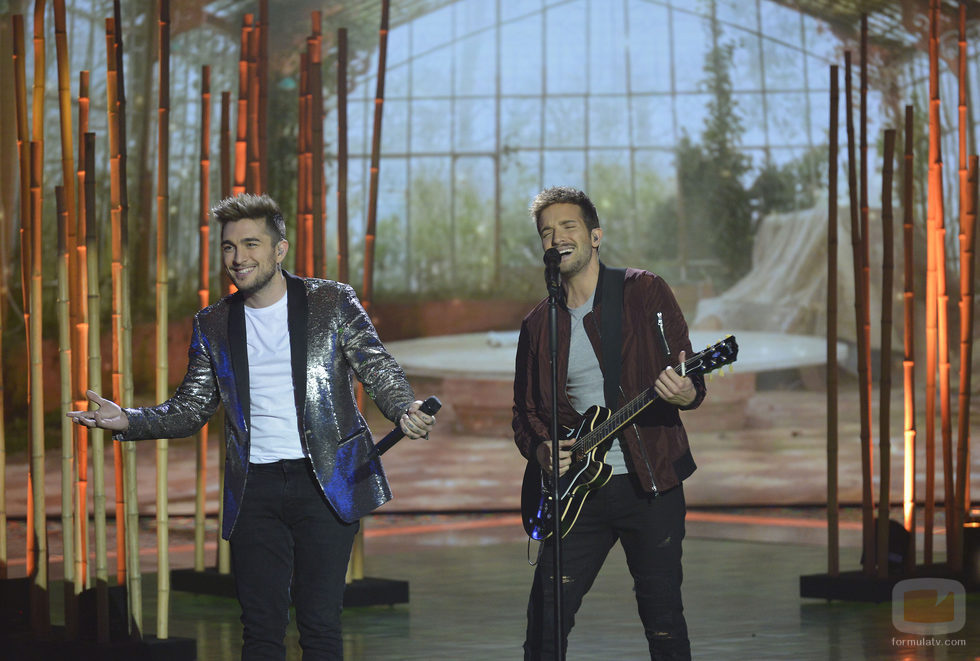 Samuel Cuenda y Pablo Alborán en la final de 'La Voz 5'