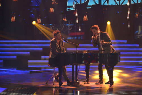 Pablo López y Gabriele cantando en la final de 'La Voz 5'