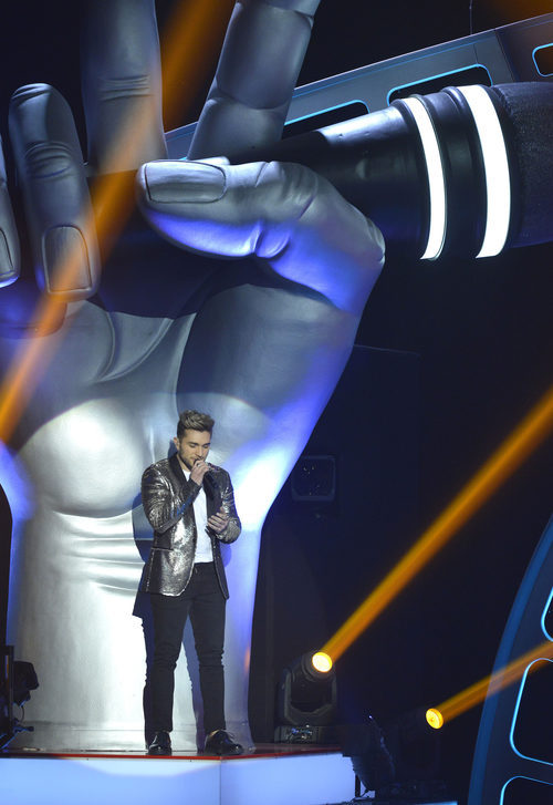 Samuel Cuenda cantando en la final de 'La Voz 5'