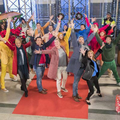 Los presentadores de los magazines de TVE bailando en 'Telepasión'