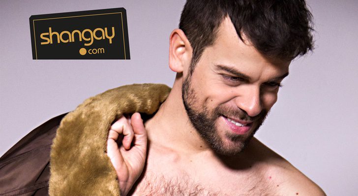 Ricky de 'OT 2017' posa semidesnudo, sin camiseta, para Shangay