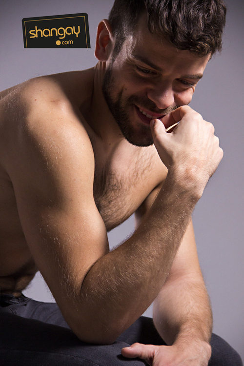 Ricky Merino ('OT 2017'), posa sonriente y sin camisa en Shangay