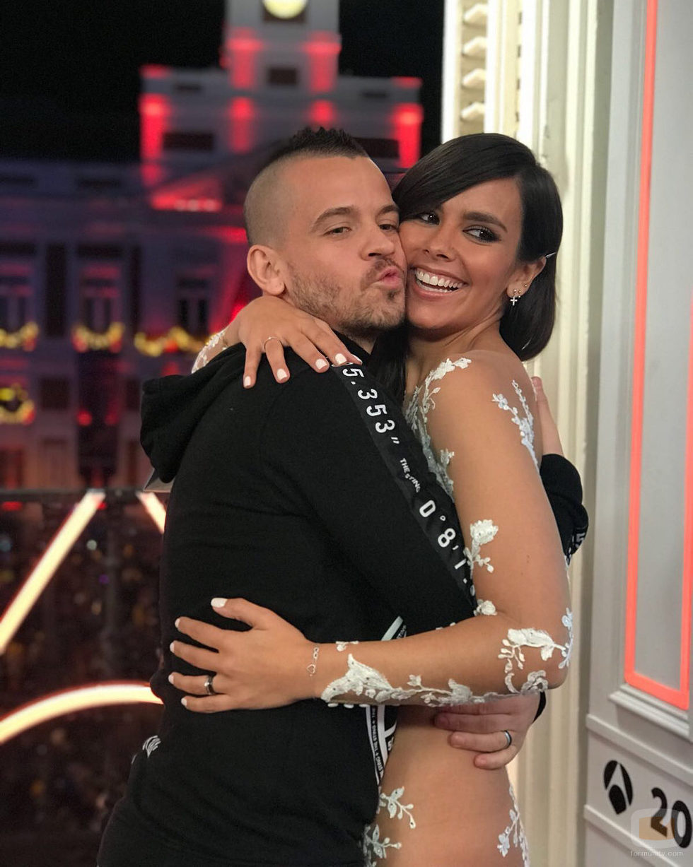 Cristina Pedroche junto a Dabiz Muñoz en las Campanadas 2017-2018