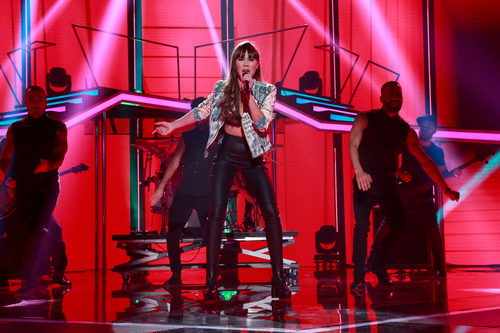 Aitana interpreta "¡Chas! y aparezco a tu lado" en la Gala 9 de 'OT 2017'