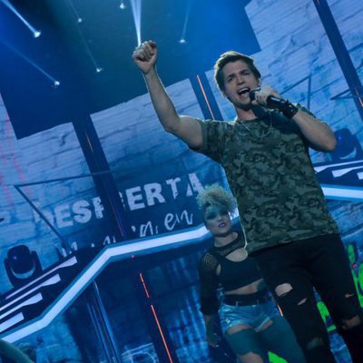 Carlos Baute canta "Vamo' a la calle" como artista invitado de la Gala 9 de 'OT 2017'