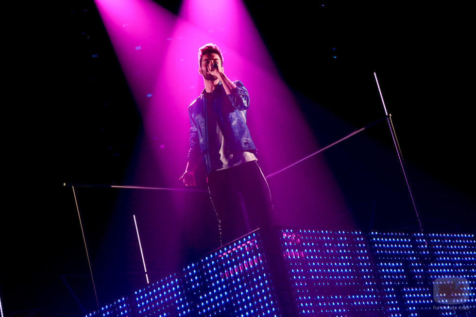 Agoney canta "Without You" en la Gala 9 de 'OT 2017'