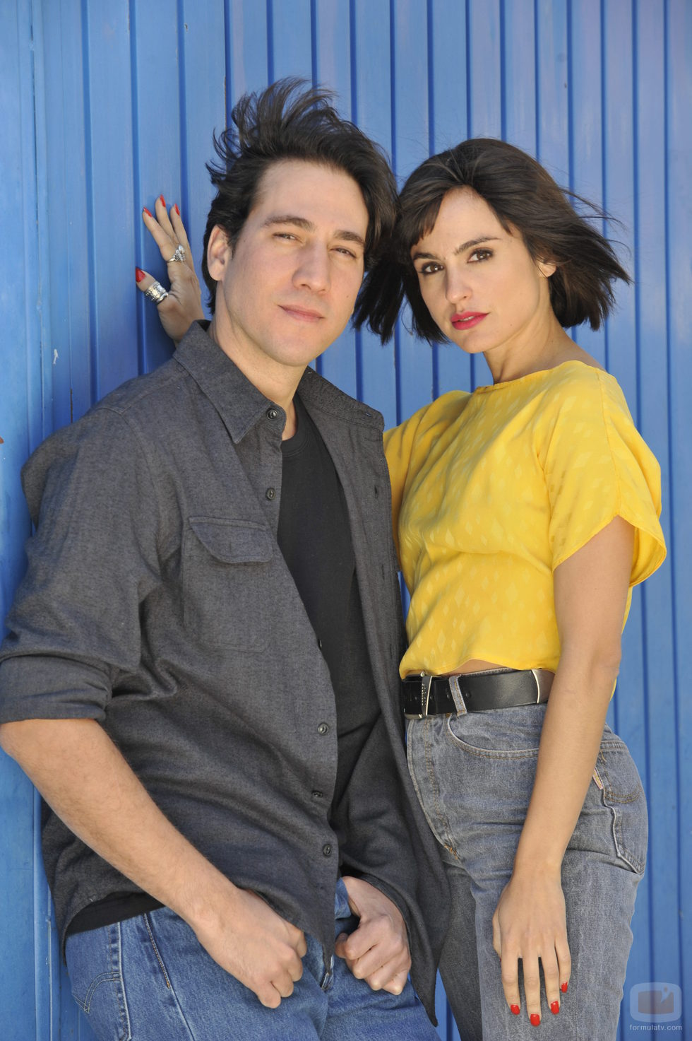 Carol y Miguel, interpretados por Verónica Echegui y Alberto Ammann, en 'Apaches'
