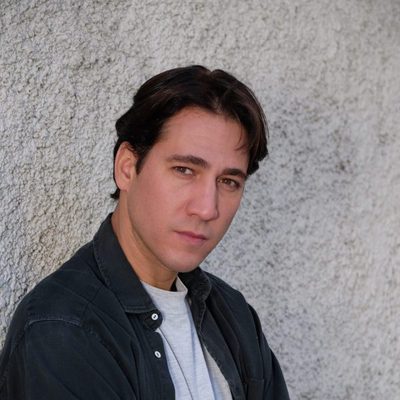 Miguel, interpretado por Alberto Ammann, es el protagonista de 'Apaches'