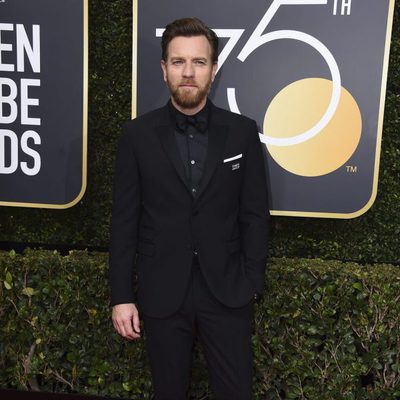 Ewan Mcgregor posa en la alfombra roja de los Globos de Oro 2018