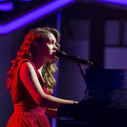 Amaia interpreta "Soñar contigo" en la gala 10 de 'OT 2017'