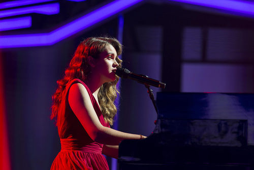 Amaia interpreta "Soñar contigo" en la gala 10 de 'OT 2017'