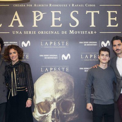 Pablo Molinero, Patricia López Arnaiz, Sergio Castellanos y Paco León en la presentación de 'La peste'
