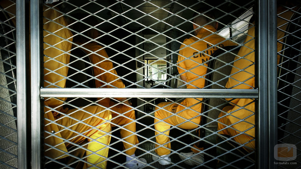 Detalle del autobús de traslado en el rodaje de la tercera temporada de 'Vis a vis'