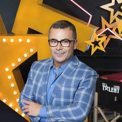 Jorge Javier Vázquez posa en el decorado de 'Got Talent España'