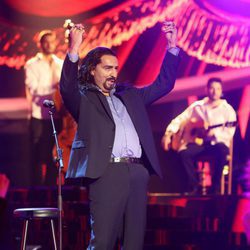 Raúl Pérez canta "Historia de un amor" de Diego El Cigala en la gala 14 de 'Tu cara me suena'