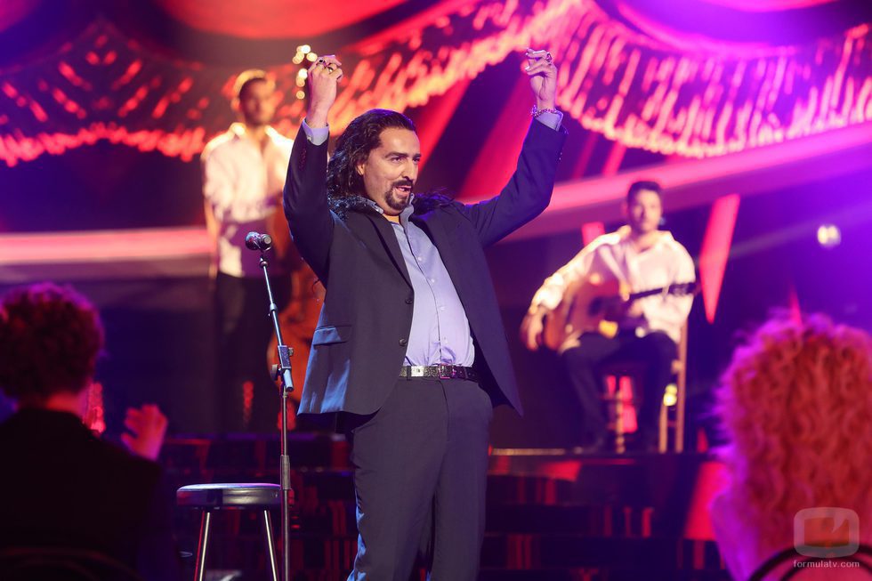 Raúl Pérez canta "Historia de un amor" de Diego El Cigala en la gala 14 de 'Tu cara me suena'