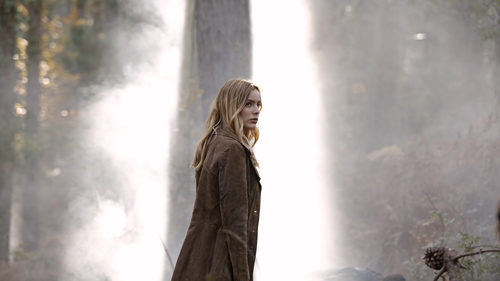 Alejandra Onieva en un bosque en 'Presunto culpable'