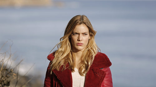 Alejandra Onieva cerca del mar en 'Presunto culpable'