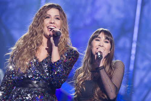 Miriam y Aitana cantan "Valerie" en la Gala 12 de 'OT 2017'