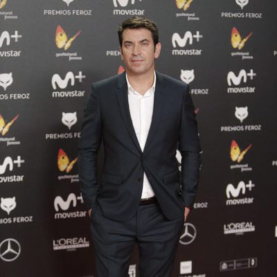 Arturo Valls posa en la alfombra roja de los Premios Feroz 2018
