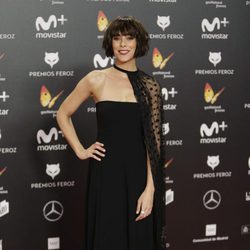 Belén Cuesta posa en la alfombra roja de los Premios Feroz 2018