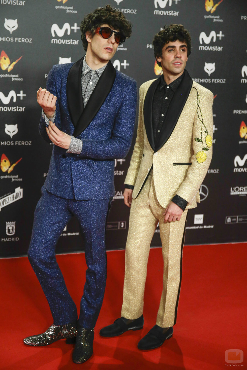 Javier Calvo y Javier Ambrossi posan en la alfombra roja de los Premios Feroz 2018