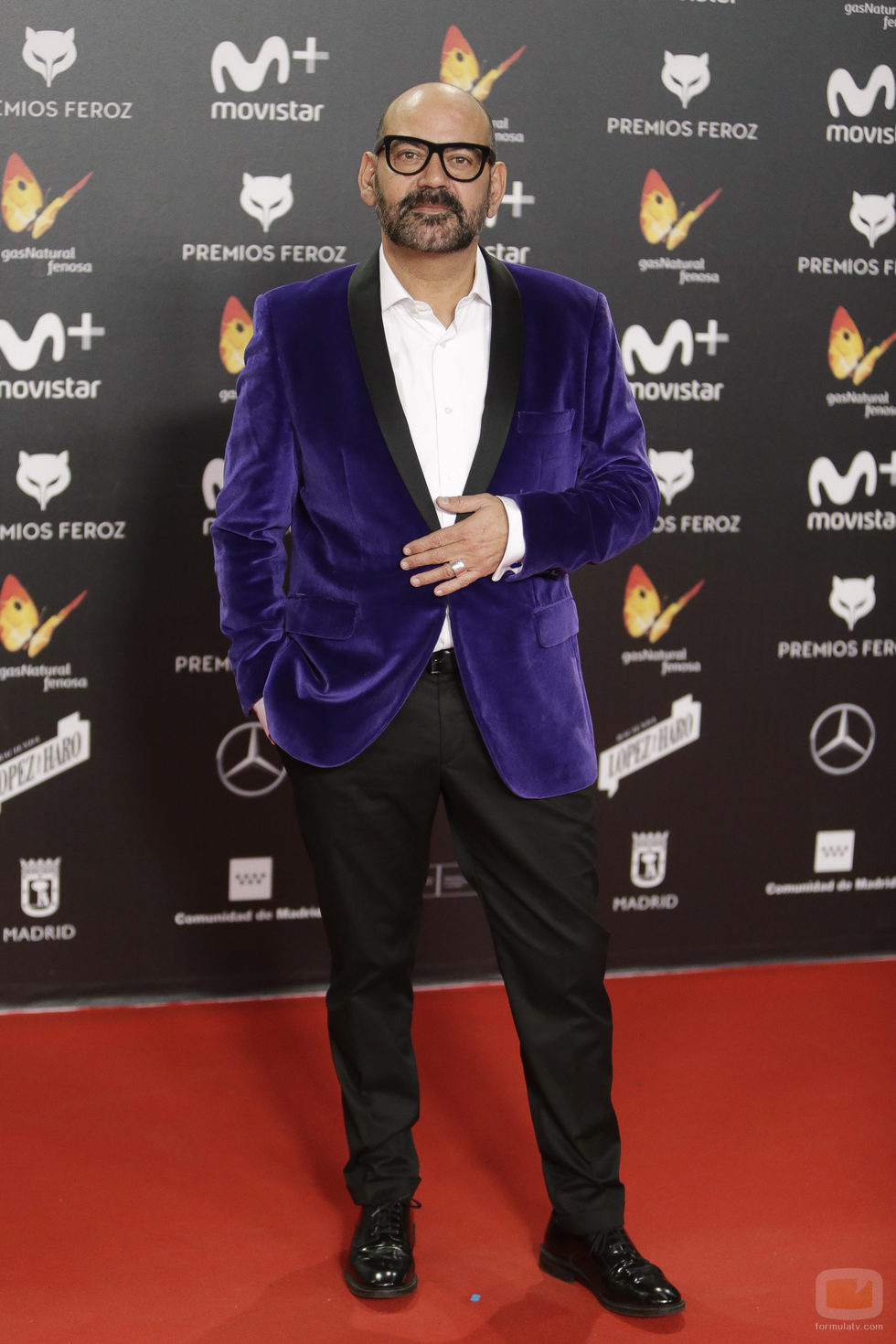José Corbacho posa en la alfombra roja de los Premios Feroz 2018
