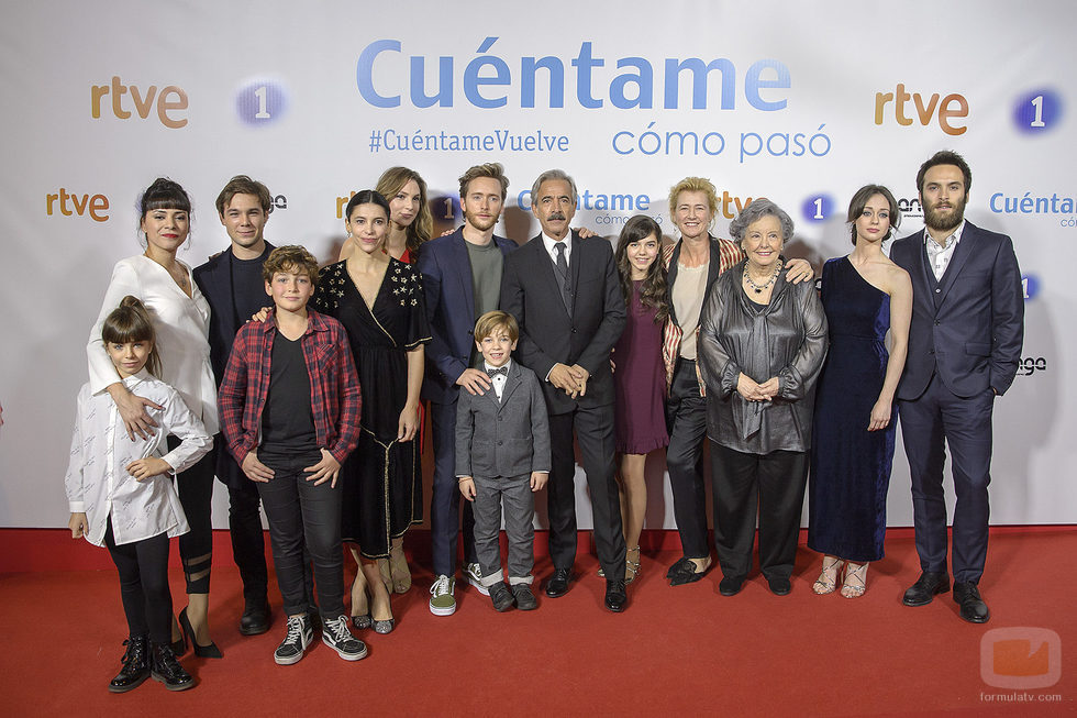 Los actores de la serie en el preestreno de la temporada 19 de 'Cuéntame cómo pasó'
