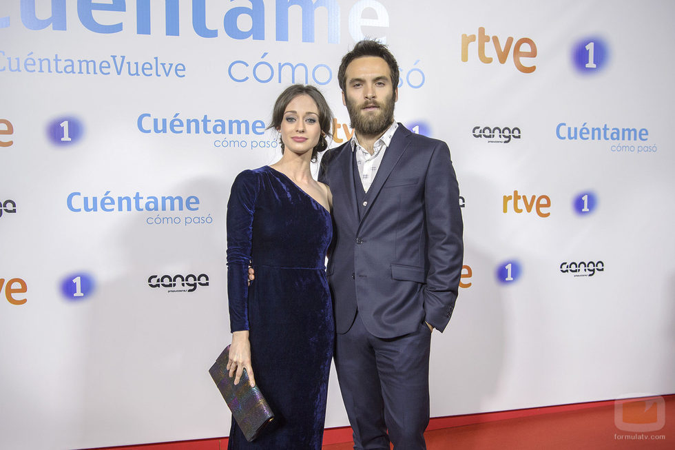 Elena Rivera y Ricardo Gómez en el preestreno de la temporada 19 de 'Cuéntame cómo pasó'