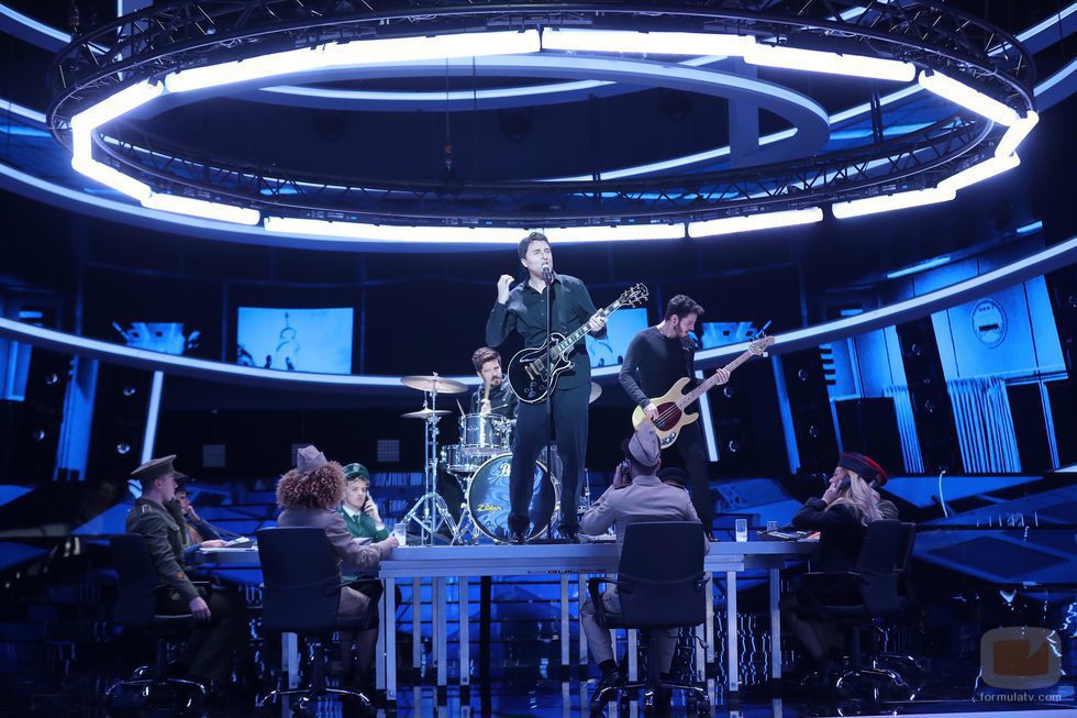 Raúl Pérez interpreta "Time is running out" de Muse en la gala 15 de 'Tu cara me suena'