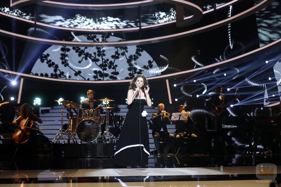 Diana Navarro imita a Marifé de Triana con su tema "Encrucijada" en la gala 15 de 'Tu cara me suena'