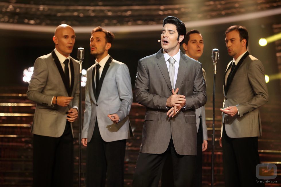 Miquel Fernández canta "Love me" como Elvis Presley en la gala 15 de 'Tu cara me suena'