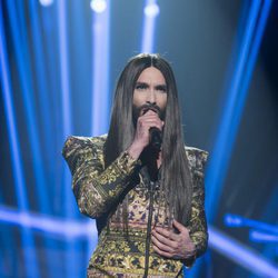 Conchita Wurst canta "Rise Like a Phoenix" en la Gala de Eurovisión de 'OT 2017'
