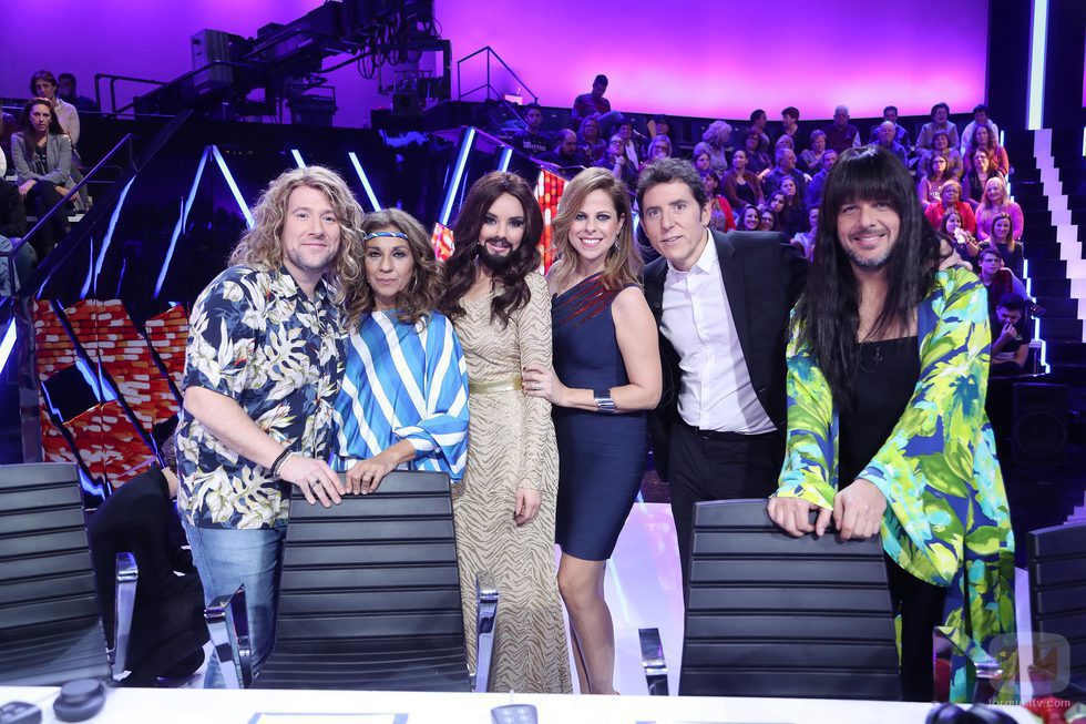 El jurado, Manel Fuentes y Pastora Soler en la Gala de Eurovisión de 'Tu cara me suena'