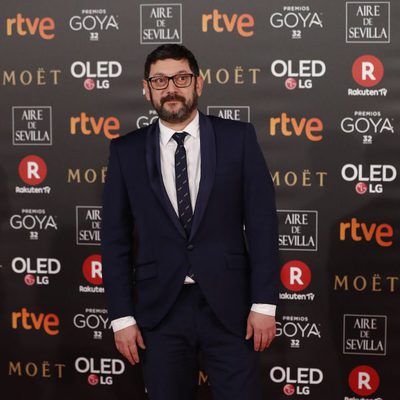 Manolo Solo posa en la alfombra roja de los Premios Goya 2018