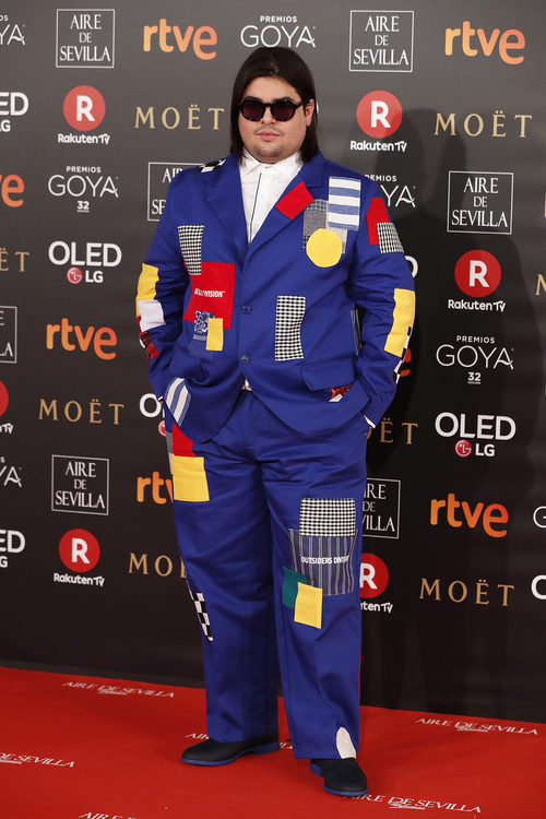 Brays Efe posa en la alfombra de los Premios Goya 2018