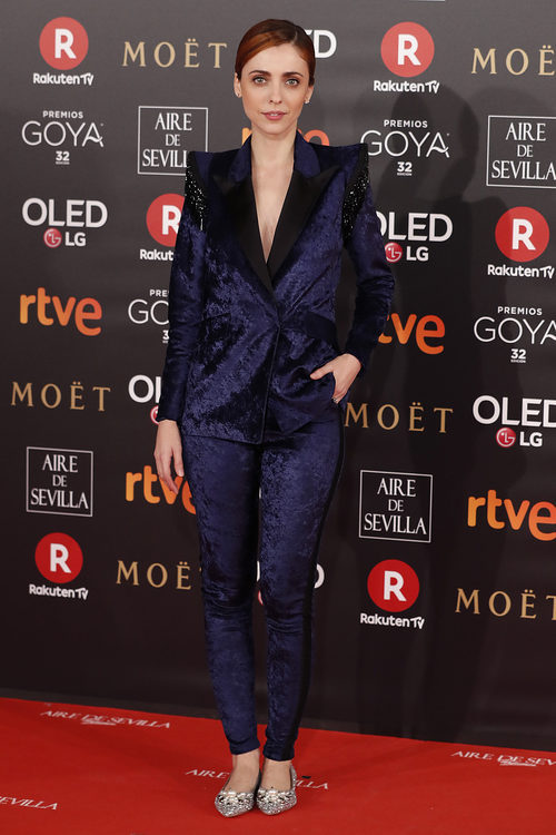 Leticia Dolera posa en la alfombra roja de los Premios Goya 2018