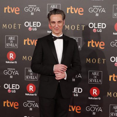 Ernesto Alterio en la alfombra roja en los Premios Goya 2018